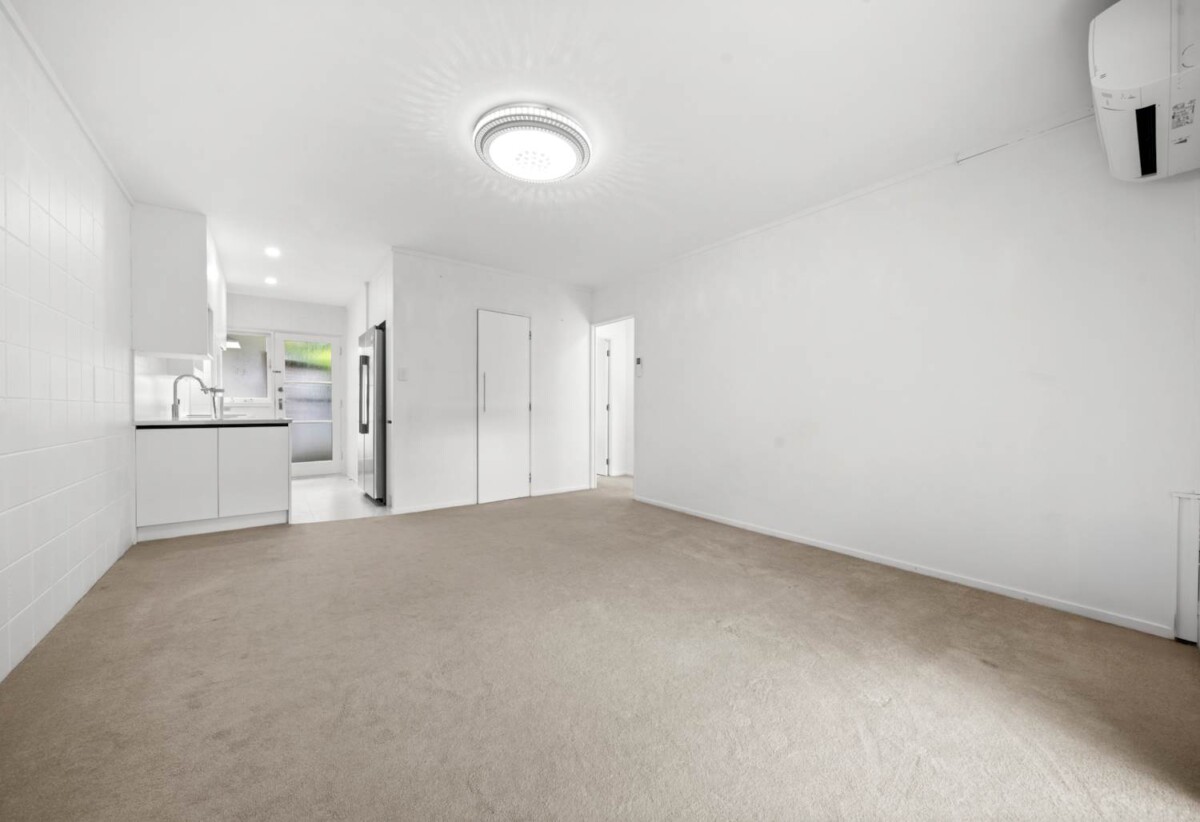 2 bedrooms unit, Just a short stroll from Remuera Village, 46 Richard Farrell Avenue, Remuera, Auckland