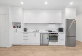 2 bedrooms apartment, just a short walk to the GI train station, bus hub, supermarkets, 0.3 km to Ruapotaka School, 1.2 km to Tamaki College, 102, 7C Hinaki Street, Pt England, Auckland