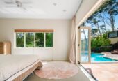 4 bedrooms house on 880m² section, brand-new floor, newly installed kitchen, just minutes from Albany Village, 23 Twin Court, Albany, Auckland