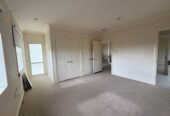 For rent 6 beds 4 baths house, available 24th October, 26 Anaheim Boulevard, Shamrock Park, Auckland