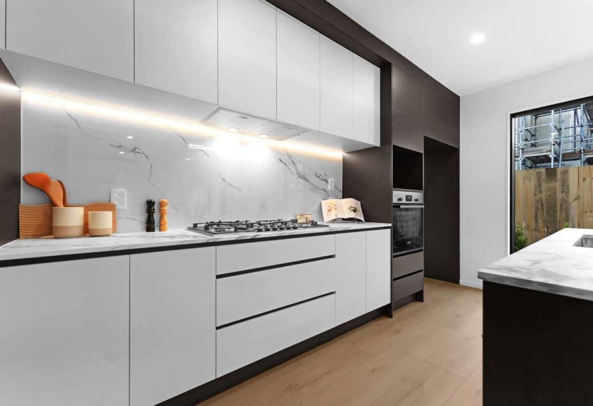 Brandnew Standalone Modern 4 bedrooms House – Walk to Pak’nSave, Lot 2, 25 Tomintoul Place, Highland Park, Auckland