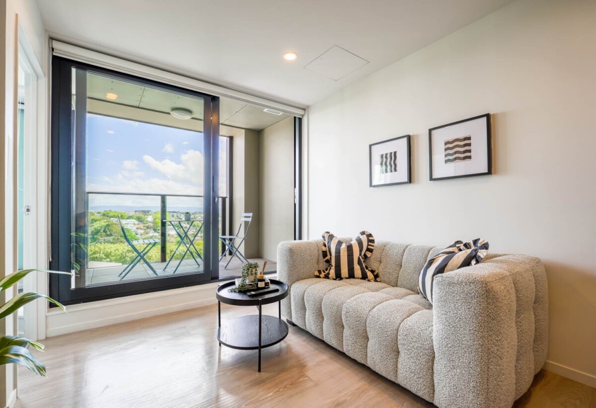 2 bedrooms 1 bathroom apartment, Approx. 55sqm including a decent balcony, 1204/15 Union Street, City Centre, Auckland