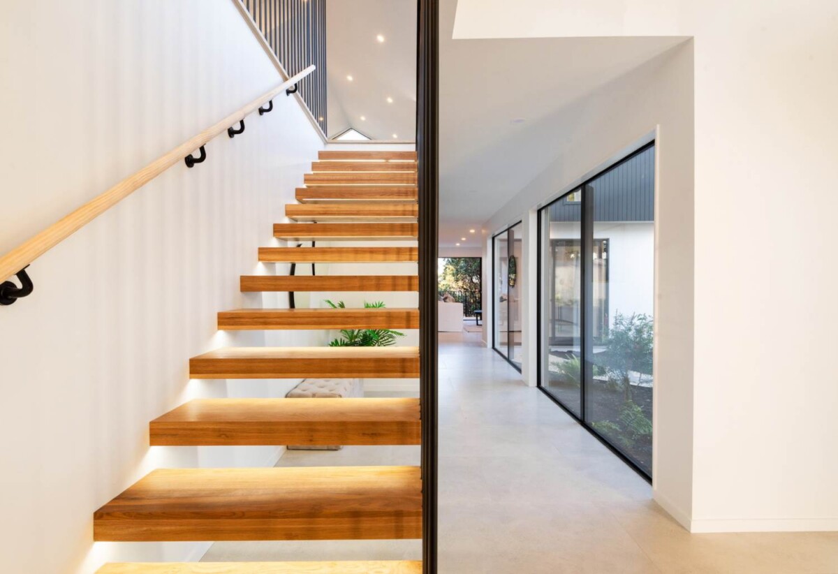 Brandnew luxury 300m² 4 bedrooms house on 601m² section, with panoramic harbour and city vistas view, 13 Waimana Avenue, Northcote Point, Auckland