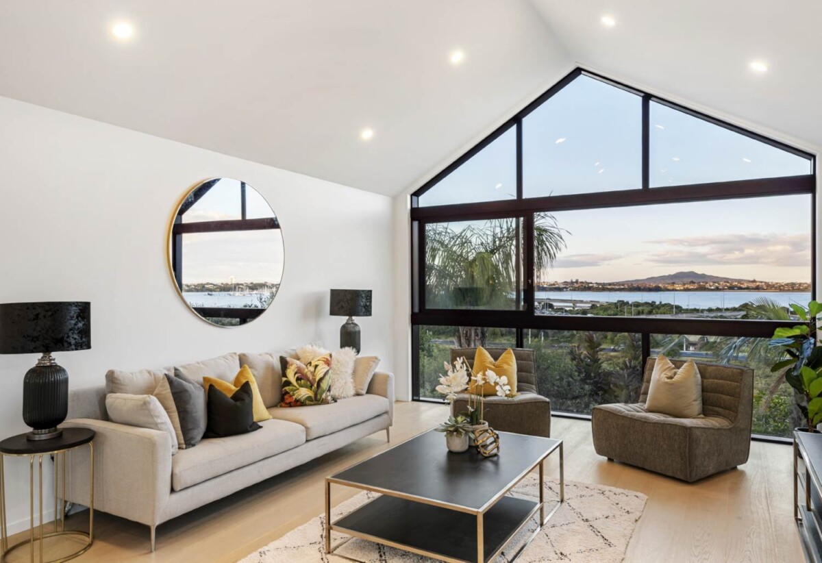 Brandnew luxury 300m² 4 bedrooms house on 601m² section, with panoramic harbour and city vistas view, 13 Waimana Avenue, Northcote Point, Auckland