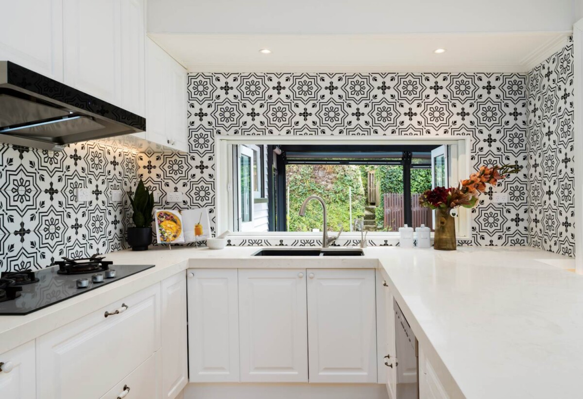 Urgent sale, Auckland Grammar, Epsom Girls’ Grammar School zone, 5 bedrooms house on 950m² section, Refined 89 King George Avenue, Epsom, Auckland