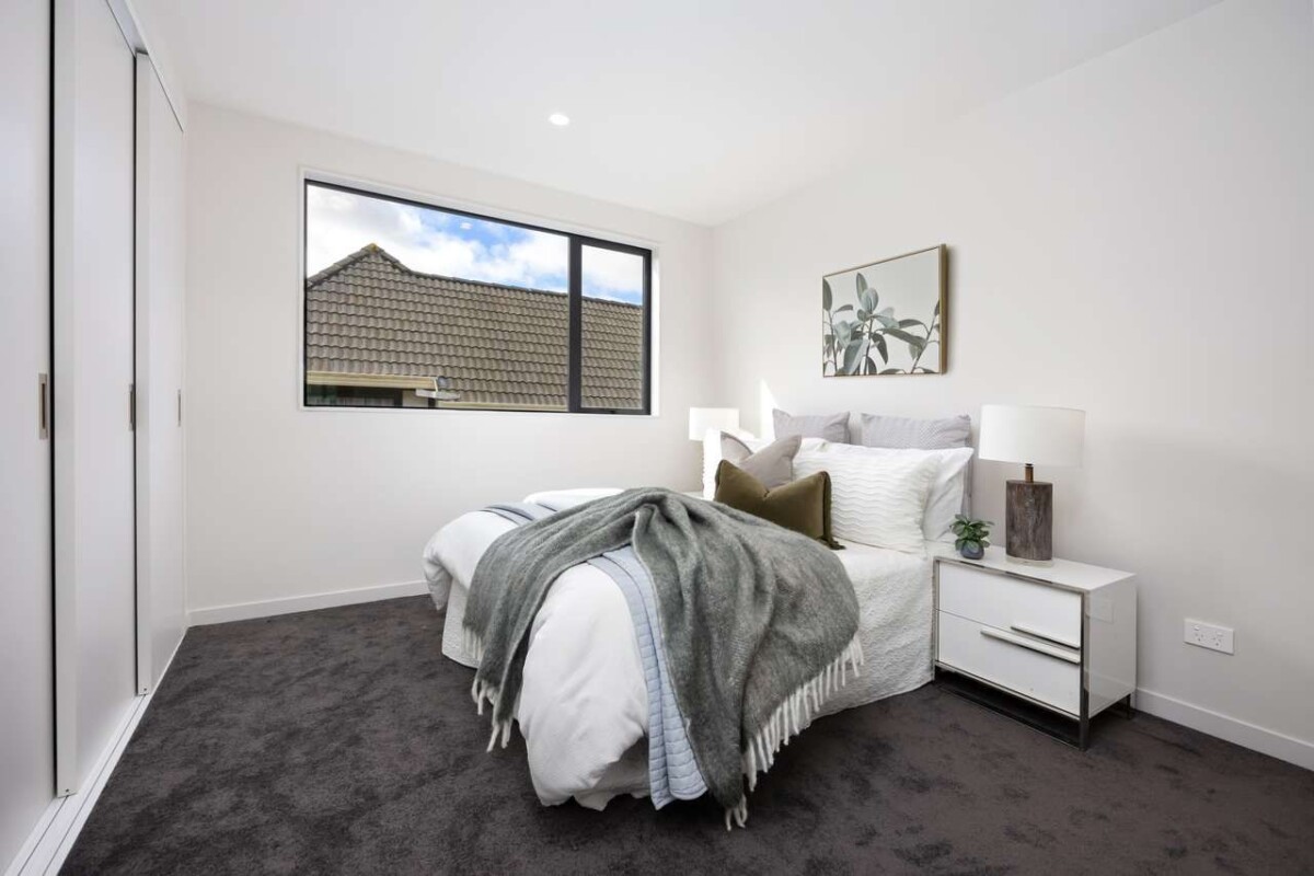 3 bedrooms within Double Grammar School Zone, Overseas Vendor Says SELL, 9/26 Owens Road, Epsom, Auckland
