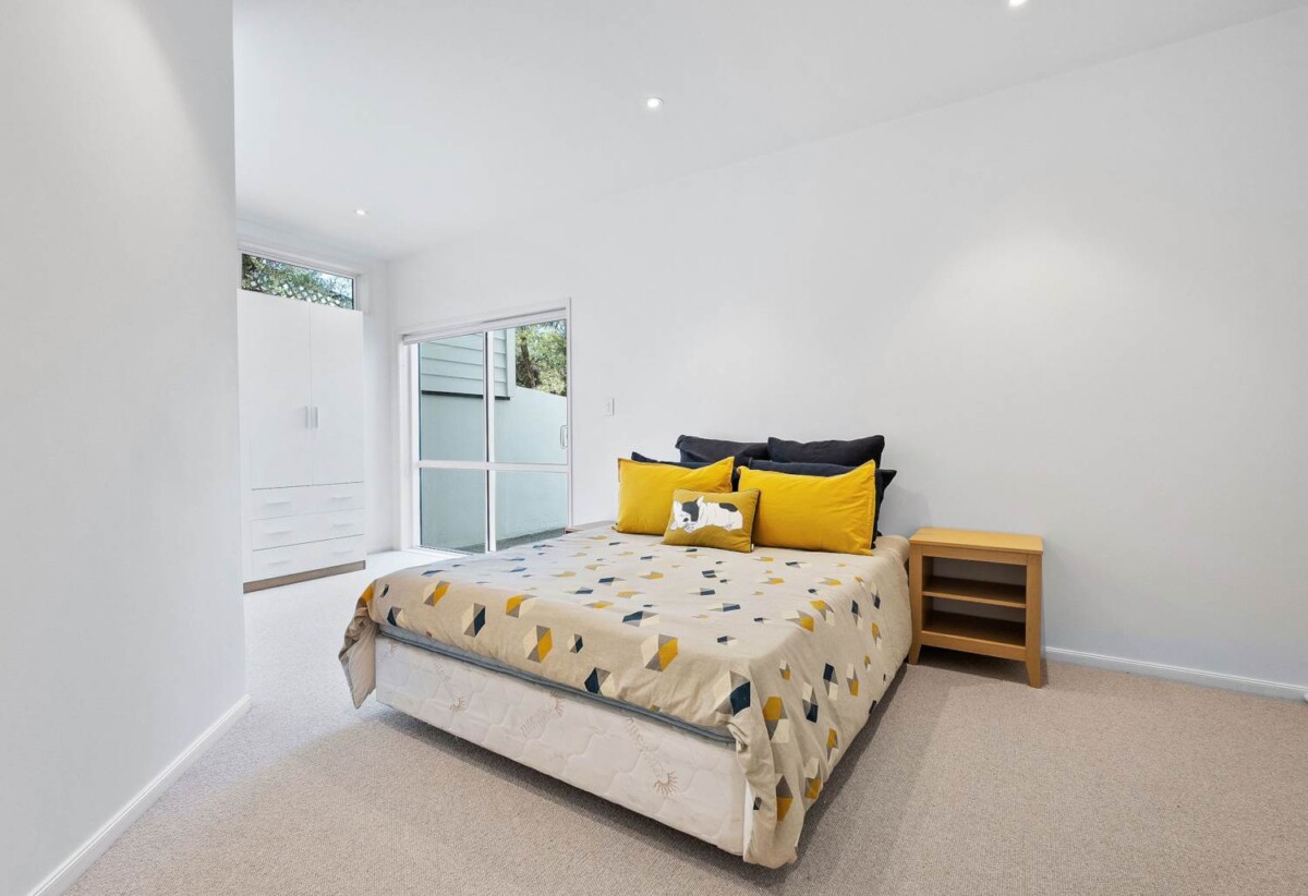 Ignore the CV, Fully Renovated Luxury 5 bedrooms house on 776m² section, 13 Emerald Way, Albany, Auckland