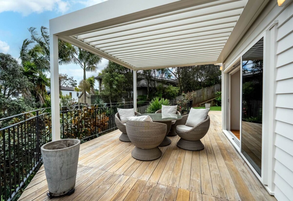 Ignore the CV, Fully Renovated Luxury 5 bedrooms house on 776m² section, 13 Emerald Way, Albany, Auckland