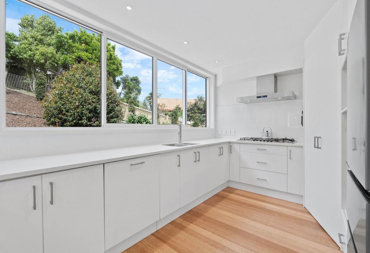 Ignore the CV, Fully Renovated Luxury 5 bedrooms house on 776m² section, 13 Emerald Way, Albany, Auckland