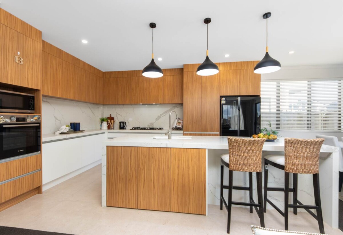 5 bedrooms Corner-side Modern Family Home, 18 Hermitage Street, Flat Bush, Auckland