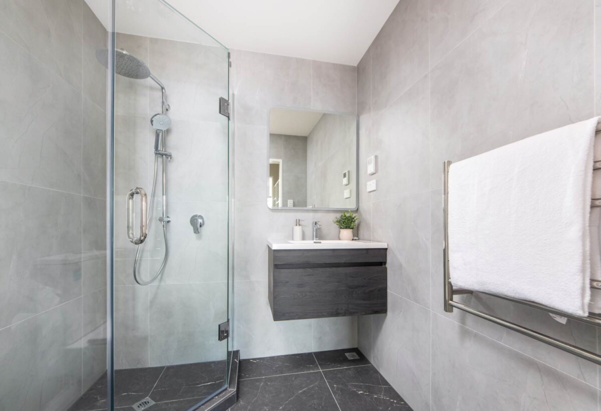 3/2 Reeves Road, Pakuranga, Auckland