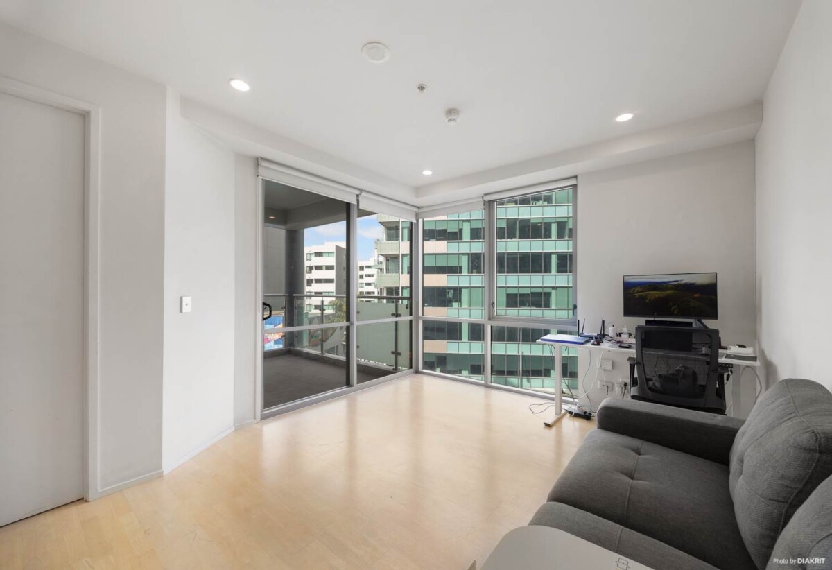LEASEHOLD 1 bedroom 1 bath 1 car park apartment, 607/30 Beach Road, City Centre, Auckland
