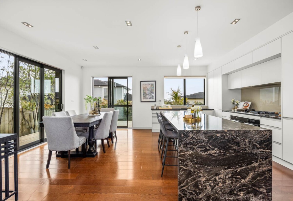 5 bedrooms on 500m² section, close to Albany Mega Centre, top schools, 175 Gills Road, Albany, Auckland