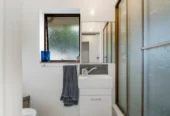 Aucyion $1 RESERVE, 4 bedrooms house on 716m2 land, 21 Rushgreen Avenue Pahurehure, Auckland