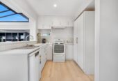 Refreshed, Supersized 2 bedroom home, 65 Stanaway Street, Hillcrest, Auckland