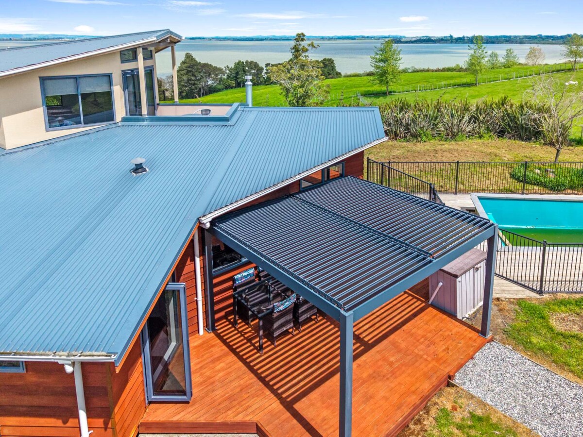 4 bedrooms lifestyle house on 11.45ha land, on the edge of Lake Waikare, 915 Waikare Road, Waerenga, Waikato