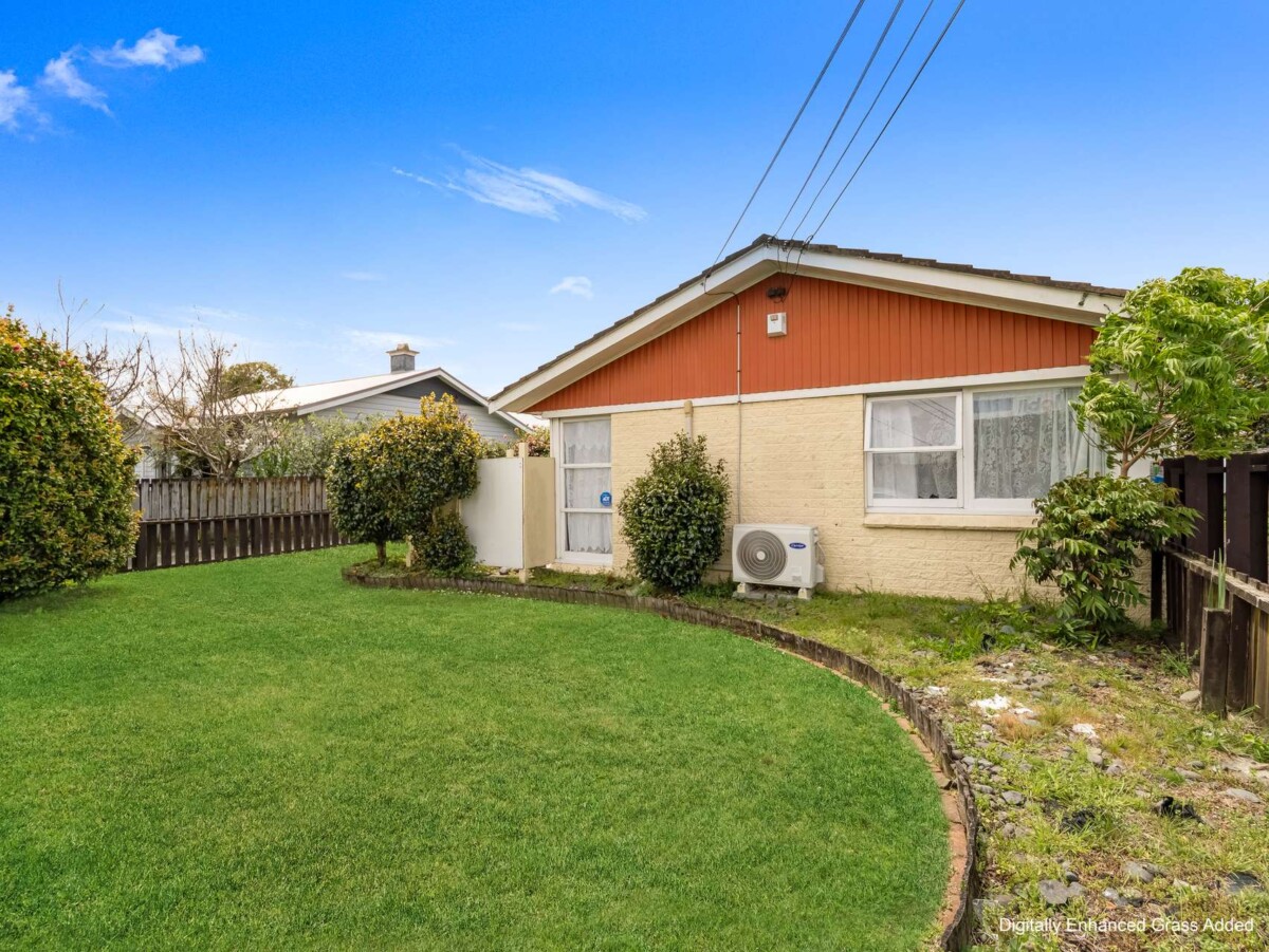 Affordable Brick & Tile 2 bedrooms home, 1/5 Grove Road, Papakura, Auckland
