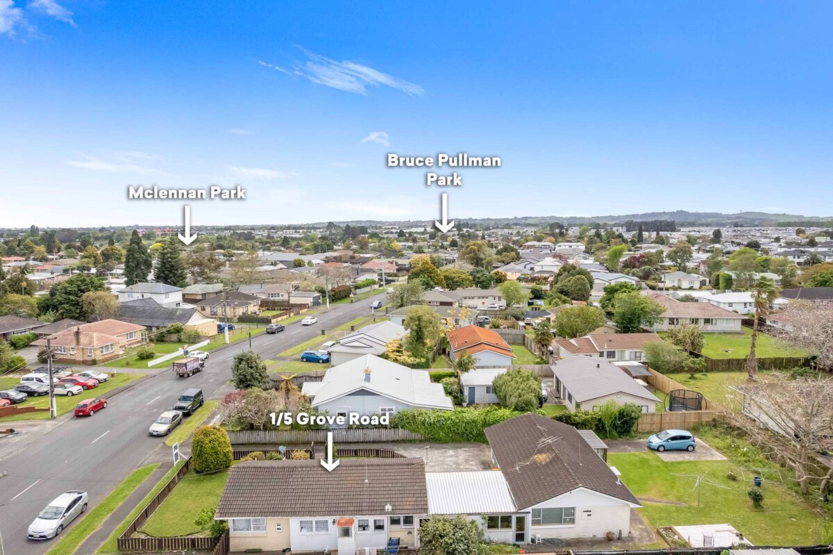 Affordable Brick & Tile 2 bedrooms home, 1/5 Grove Road, Papakura, Auckland