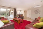 For rent, 4 beds 2 baths house, available 15th November, 14 Aspatria Place, Northpark, Auckland