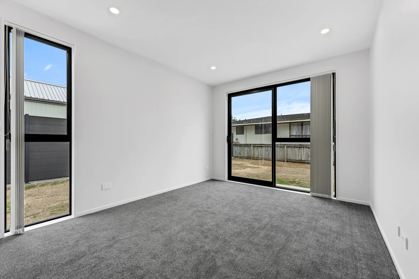Brandnew 3 beds 2 baths house on 596m2 section, with beaches, walking tracks, and boat ramps just minutes away, 104 Mataikokako Loop, Kawakawa Bay, Auckland