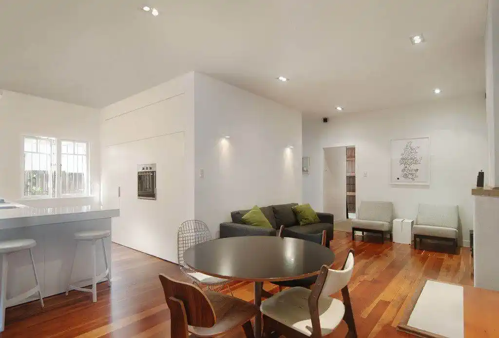 Auckland Grammar and Epsom Girls’ Grammar School zone, 2 bedrooms apartment with carpark, 2/542 Parnell Road, Parnell, Auckland