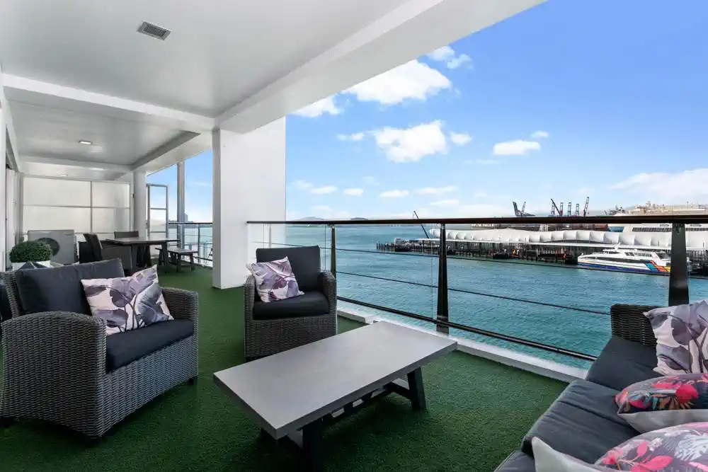 Newly Refurbished waterfront Living, Enquiries over $375,000, 32/139 Quay Street, City Centre, Auckland