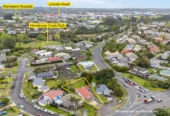 Minutes from WestCity Mall, 4 bedrooms house on 812m2 land, 114 Edmonton Road, Henderson, Auckland