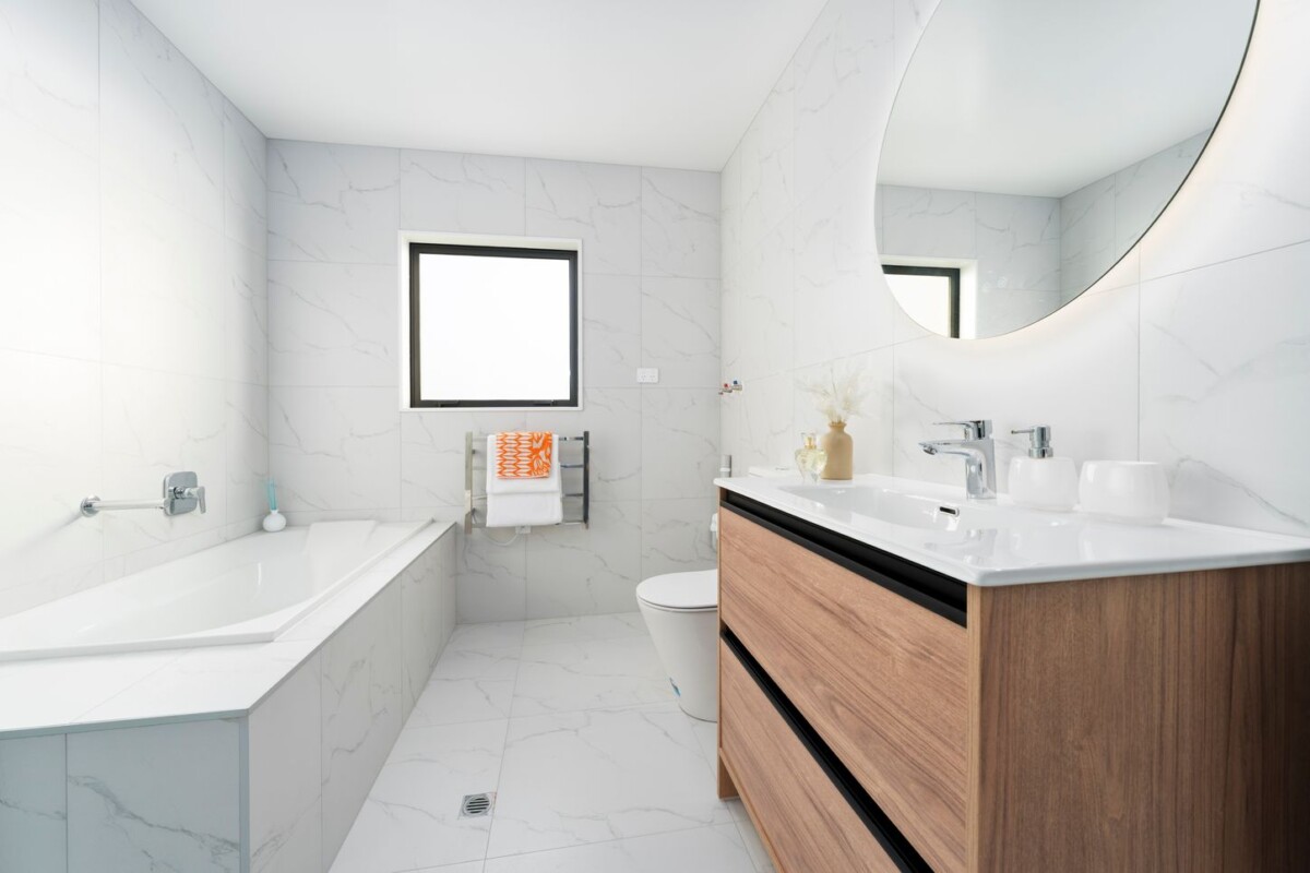 End Terrace – Extra Privacy & Natural Light, 4/67 Kervil Avenue, Te Atatu Peninsula,Auckland
