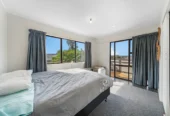 Aucyion $1 RESERVE, 4 bedrooms house on 716m2 land, 21 Rushgreen Avenue Pahurehure, Auckland