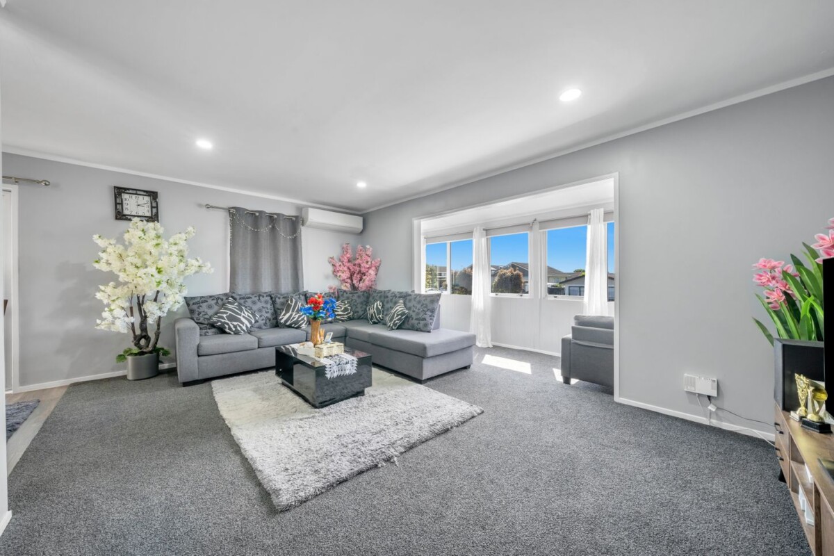 Welcoming All Offers, Vendor has their eye on a new property to purchase, 7 Frobisher Way, Clendon Park, Auckland