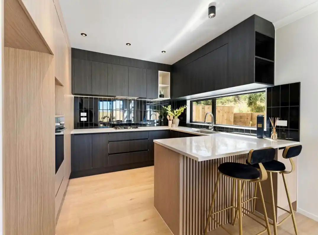 13 Taipahitini Road, Rosehill, Auckland