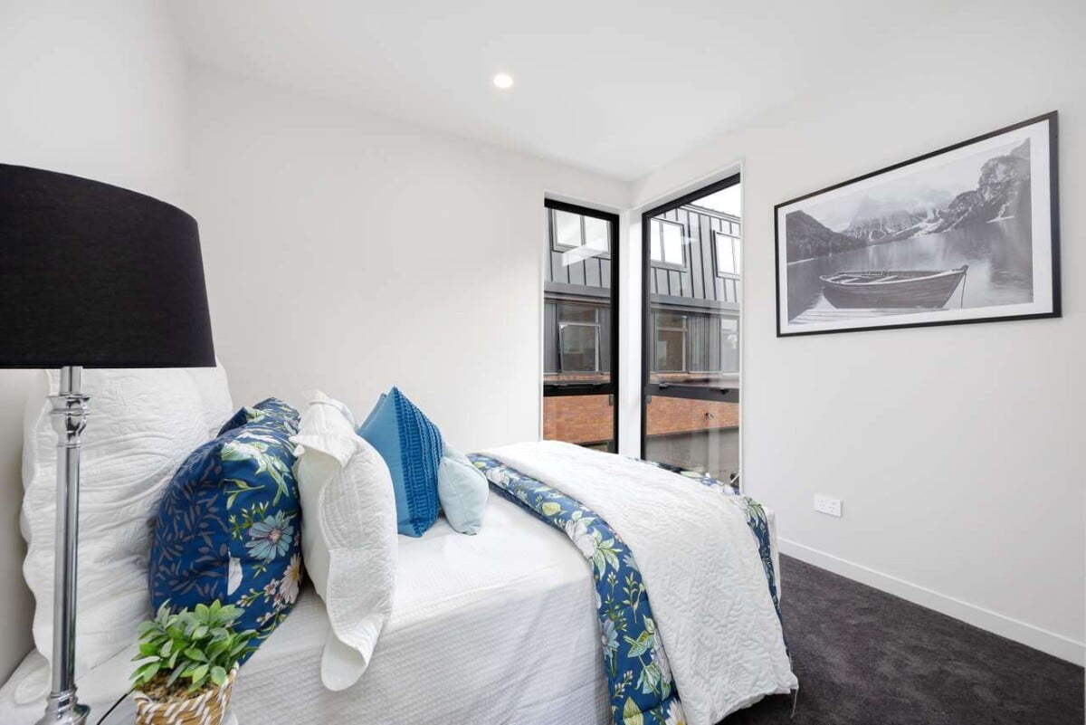 3 bedrooms within Double Grammar School Zone, Overseas Vendor Says SELL, 9/26 Owens Road, Epsom, Auckland