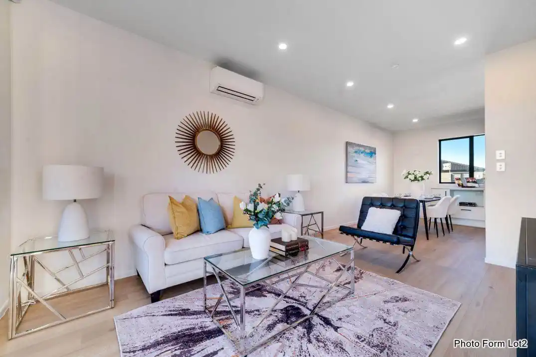 Reserve Views, Brandnew 3 beds home, handy location, 1/32 Tiraumea Drive, Pakuranga, Auckland