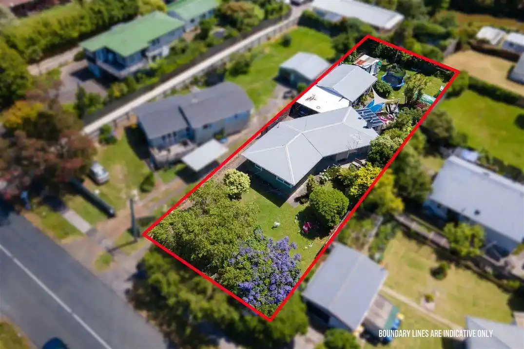 3 bedrooms house on 868m2 land, with RC, BC for 8 3-bedrooms townhouses, ready to build once the EPA extension is issued, 3 Simpson Road, Ranui, Auckland