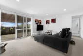 Botany Downs Secondary College zone, Freehold 3 bedrooms home, 18 Fairfield Lane East Tamaki Heights, Auckland