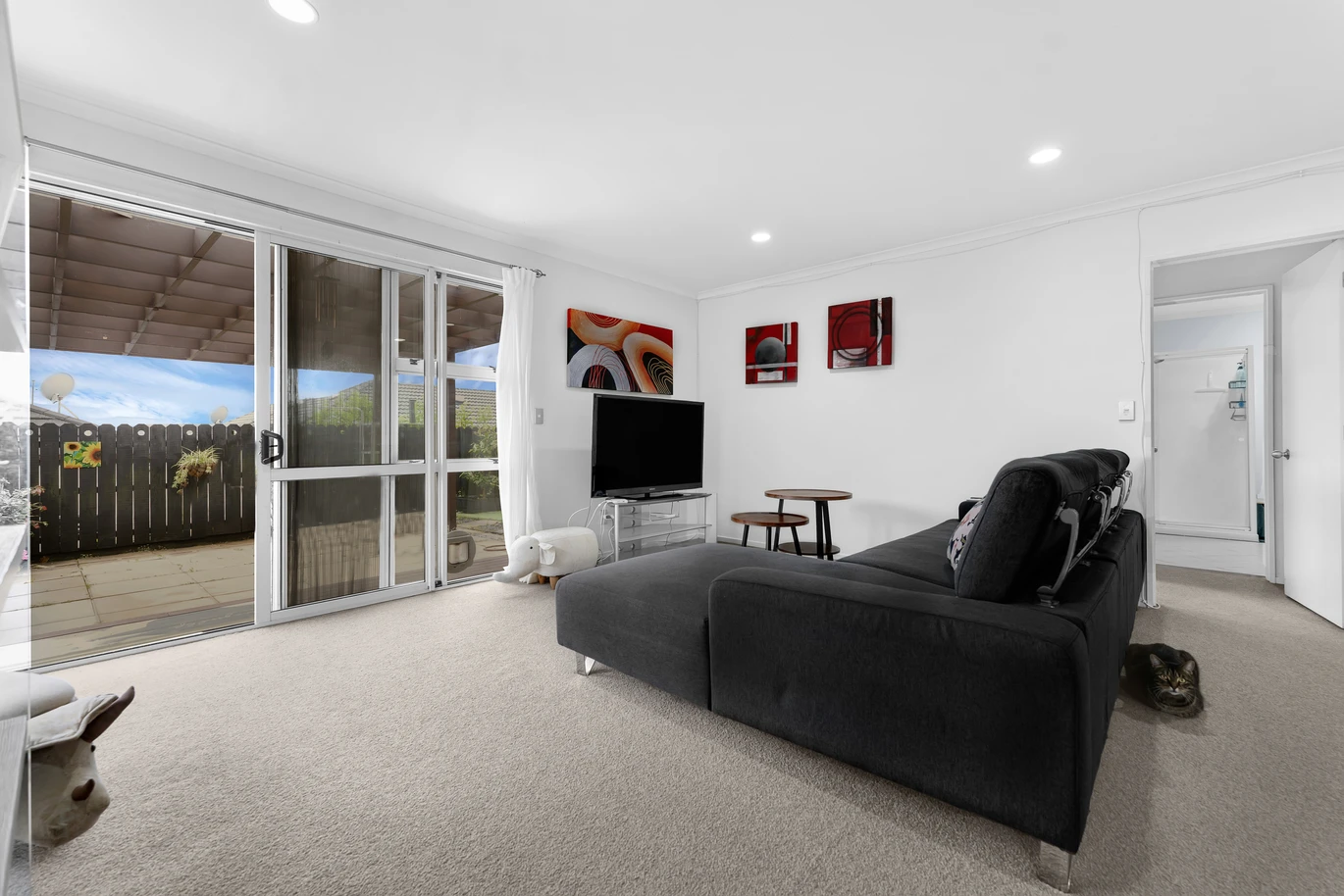 Botany Downs Secondary College zone, Freehold 3 bedrooms home, 18 Fairfield Lane East Tamaki Heights, Auckland