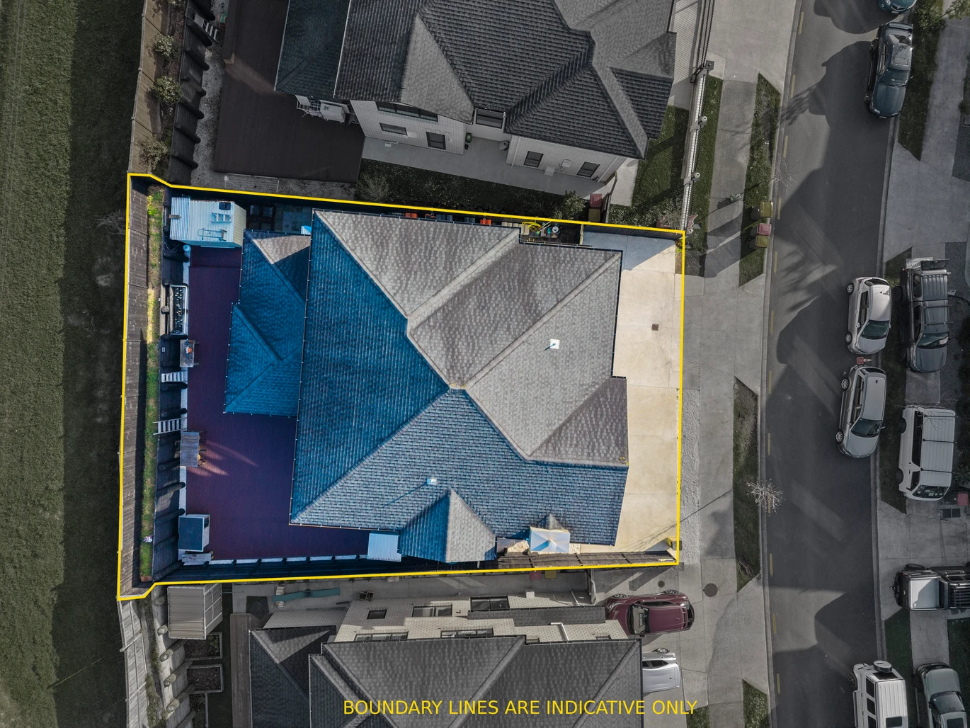 Auction $1 RESERVE, 6 BED & 4 LIVING, vendors are moving further South and don’t intend to wait around, 31 Tims Crescent Flat Bush, Auckland