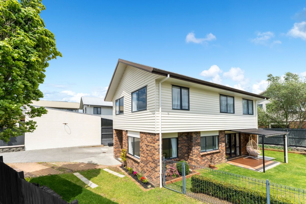 Perfectly positioned in the heart of Glen Eden, 6 Newfound Way, Glen Eden, Auckland