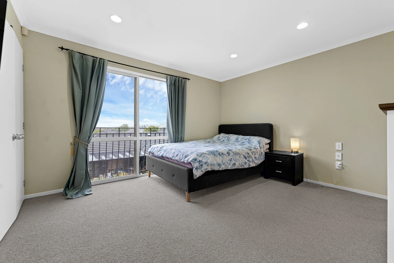 Botany Downs Secondary College zone, Freehold 3 bedrooms home, 18 Fairfield Lane East Tamaki Heights, Auckland
