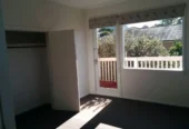 For rent, 3 bedrooms 1 bathroom house, Walk to New World & Top Schools, 1/165 Wellington Street, Howick, Auckland, available 21st Novembe