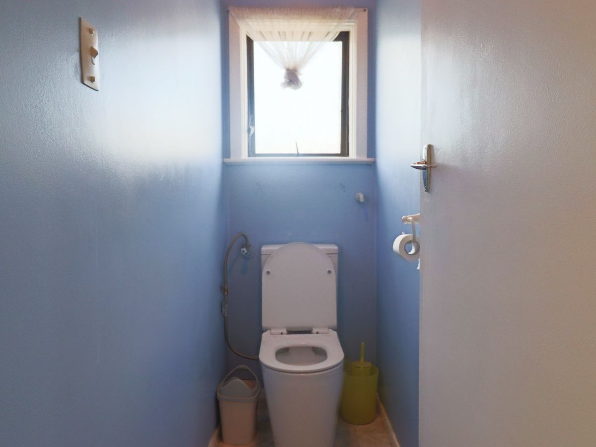 For rent, 3 bedrooms 1 bathroom house, 51 Clayton Ave, Otara, Auckland, Available from 14th Nov