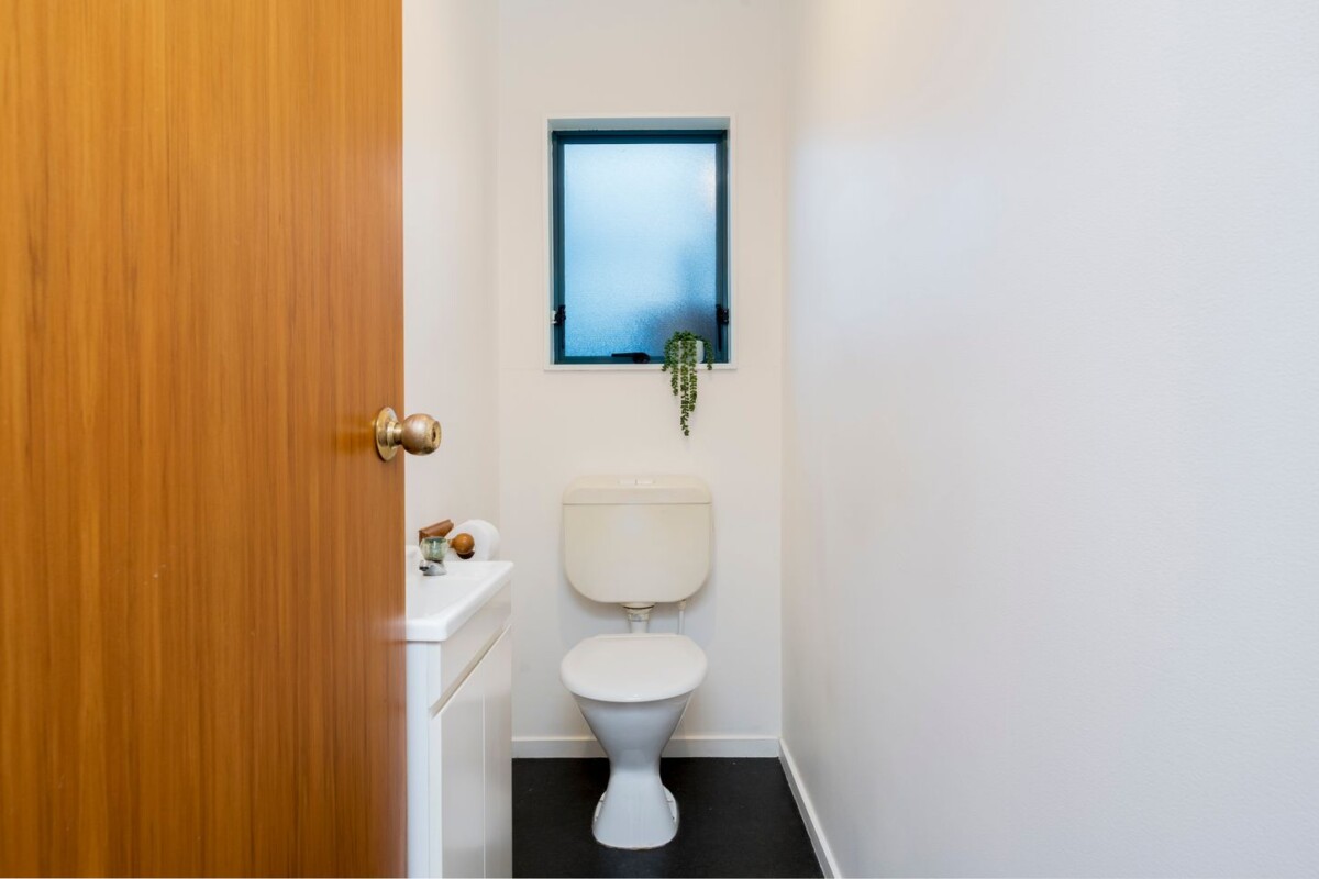 Panoramic Views, just a short drive to shops at Glendene, Henderson including WestCity Mall, 30 Farquhar Road, Glendene, Auckland