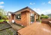 Fresh, Fabulous & Family-Ready in Summerland Zone, 13B Parkcrest Drive, Henderson, Auckland