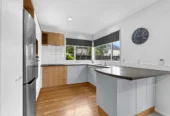 Botany Downs Secondary College zone, Freehold 3 bedrooms home, 18 Fairfield Lane East Tamaki Heights, Auckland