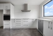 Must be sold, 153m2 4 beds 2 baths home with garage, zone for Hobsonville School and Hobsonville Point Secondary, as well as St Paul’s, close to shops, supermarket, motorway access, 41 Settlers Avenue, Hobsonville, Auckland