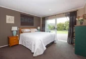 For rent, 4 beds 2 baths house, available 15th November, 14 Aspatria Place, Northpark, Auckland