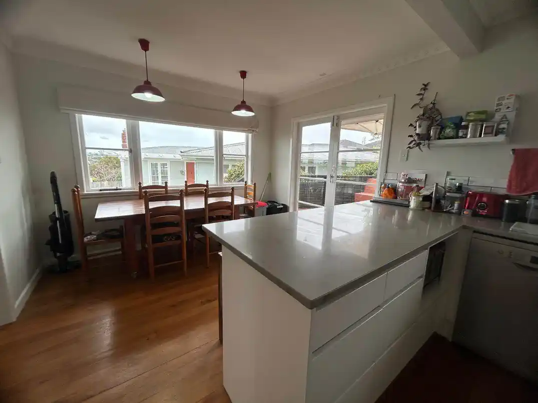 For rent, Pets negotiable, 3 bedrooms 1.5 bathrooms house, available 22nd October, 33 Nelson Street, Howick, Auckland