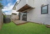 Super Affordable Seaview 3 bedrooms Home, 48B Waddell Avenue, Point England, Auckland