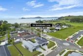 Brandnew 3 beds 2 baths house on 596m2 section, with beaches, walking tracks, and boat ramps just minutes away, 104 Mataikokako Loop, Kawakawa Bay, Auckland