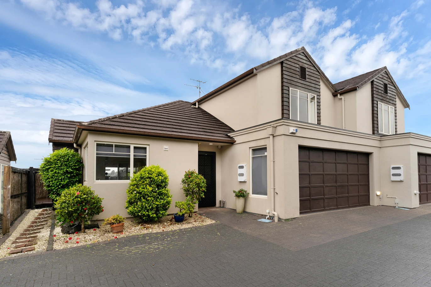 Botany Downs Secondary College zone, Freehold 3 bedrooms home, 18 Fairfield Lane East Tamaki Heights, Auckland